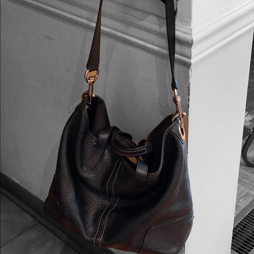 Coach tote/purse - Picture 3 of 5